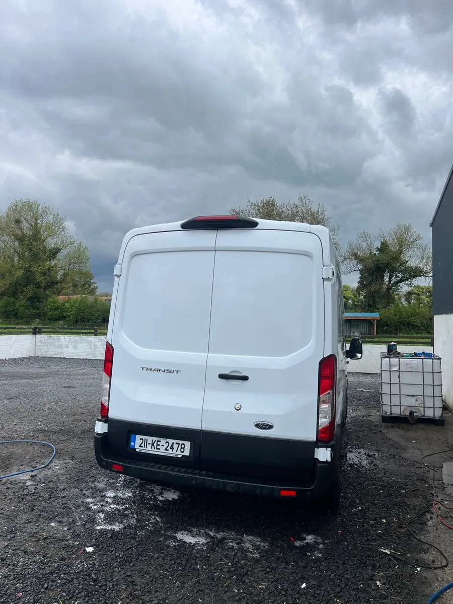 Ford transit - Image 2