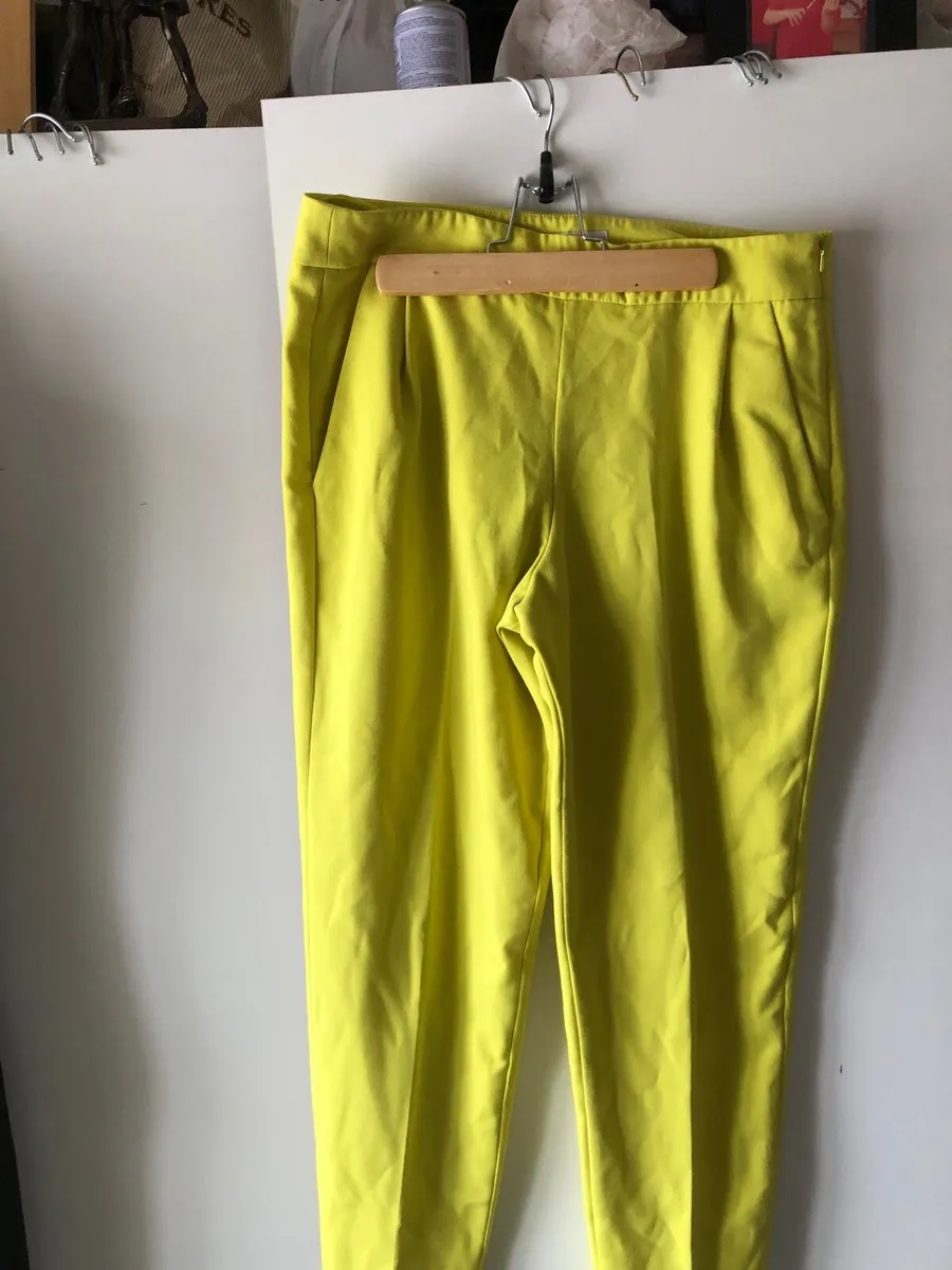 Ladies French connection trousers size 12 €15 - Image 2