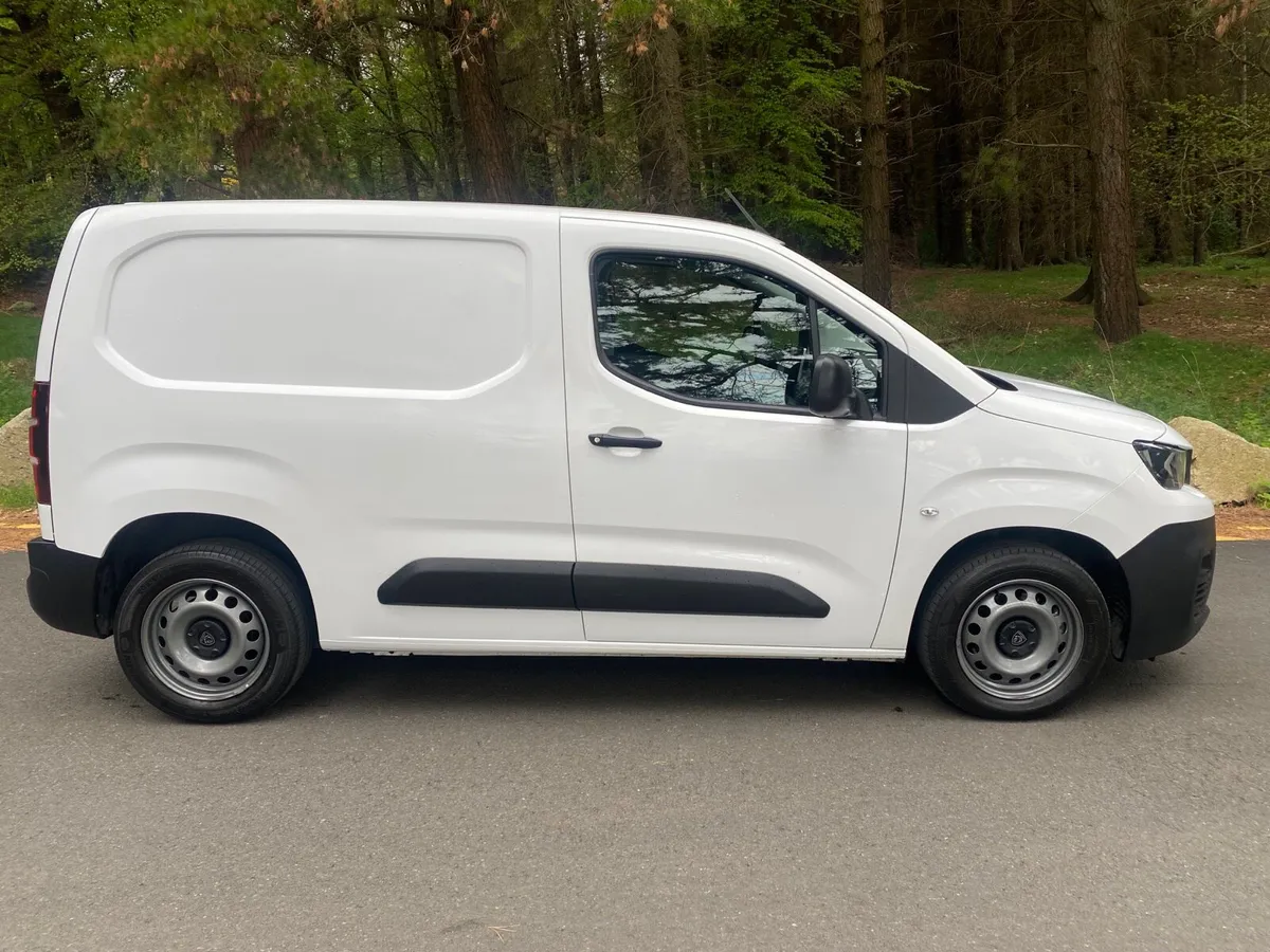 2021 Peugeot Partner // 1.5 Hdi Professional Plus - Image 3