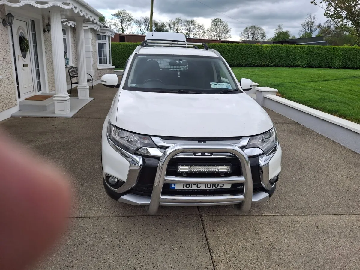 Mitsubishi Outlander 2016 - Image 1