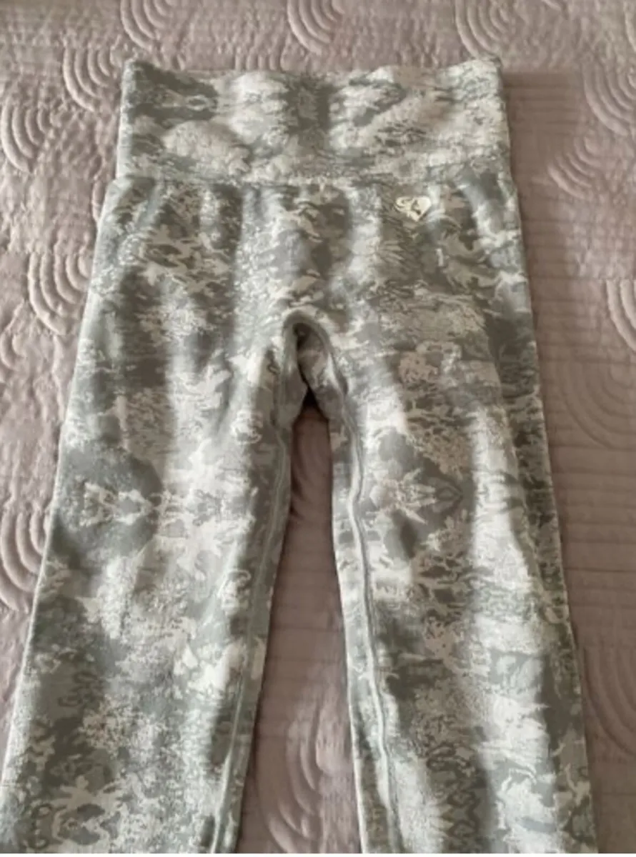 Penneys Grey Leggings Size S - Image 2