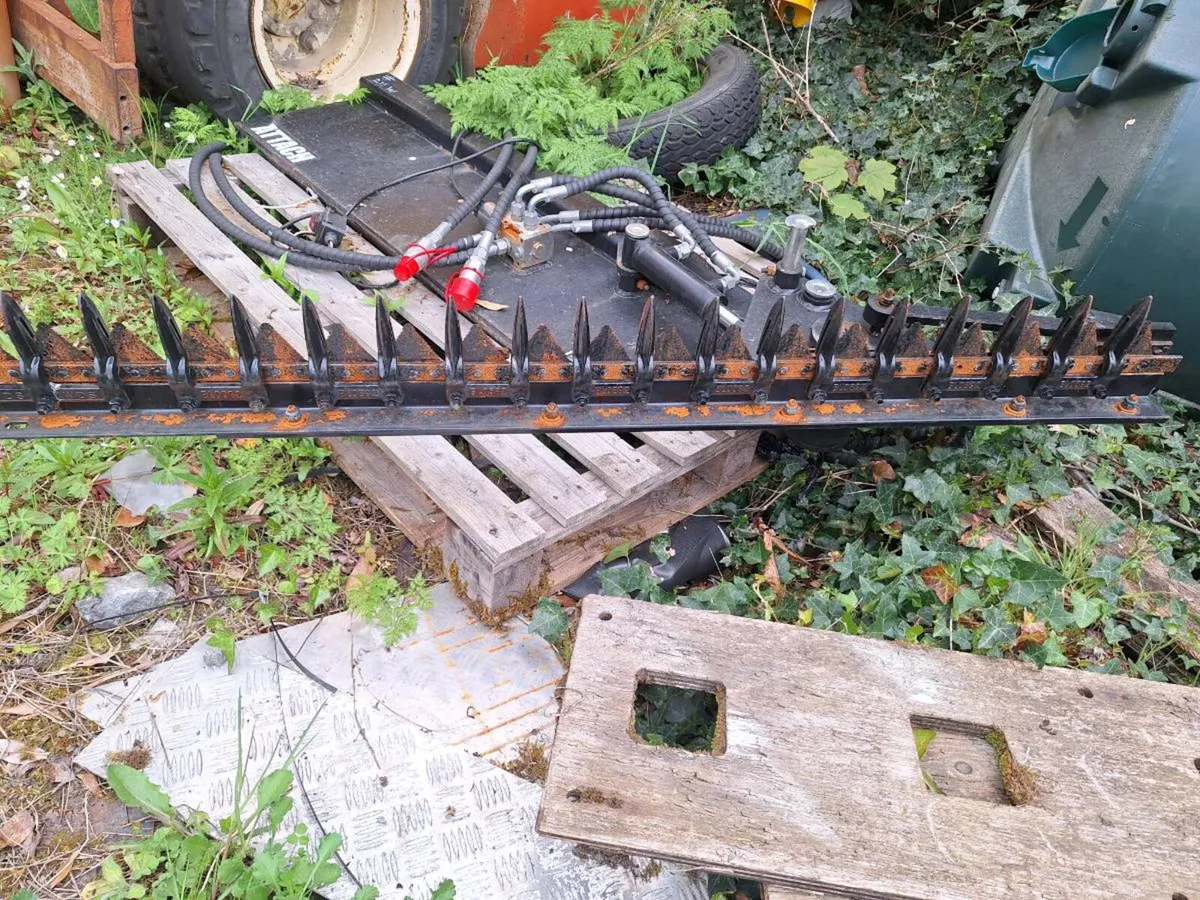 Attach headge cutter - Image 3