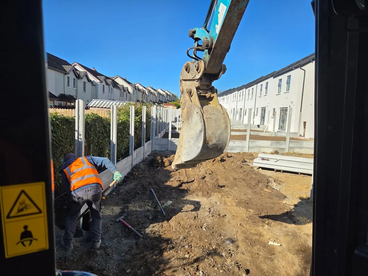Tradesmen - Image 4