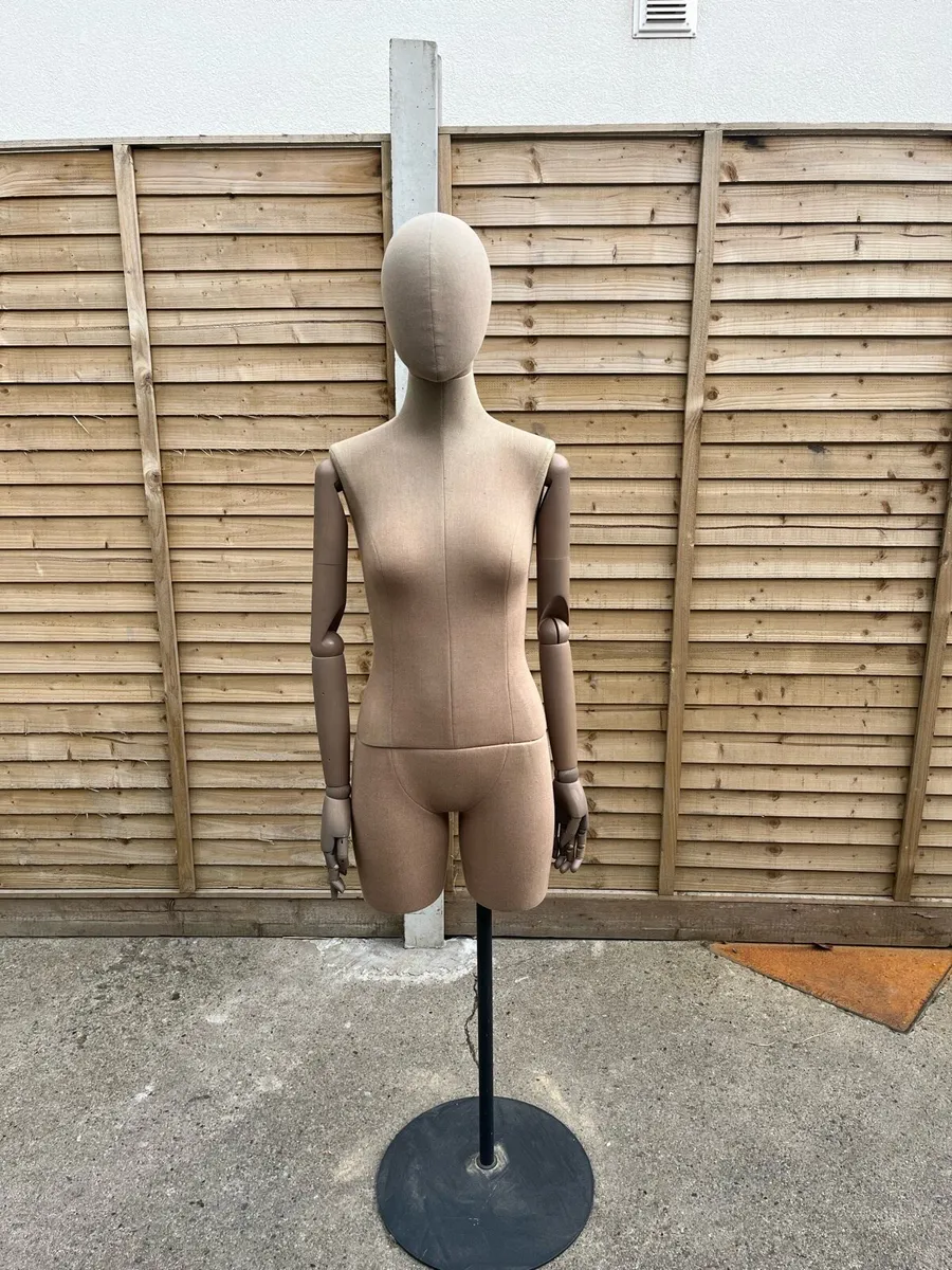 Cloth Mannequins - Image 3