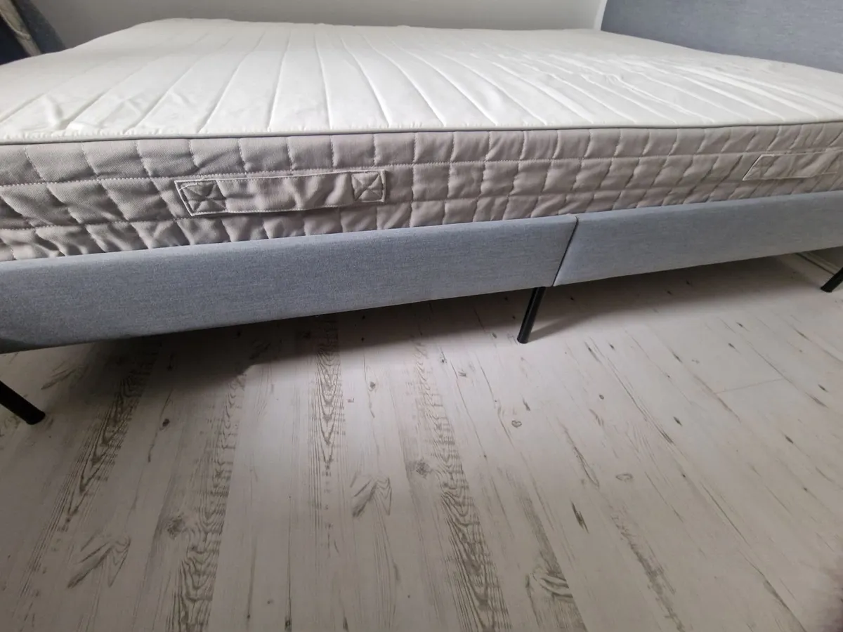 BEDFRAME AND MATRESS - Image 4