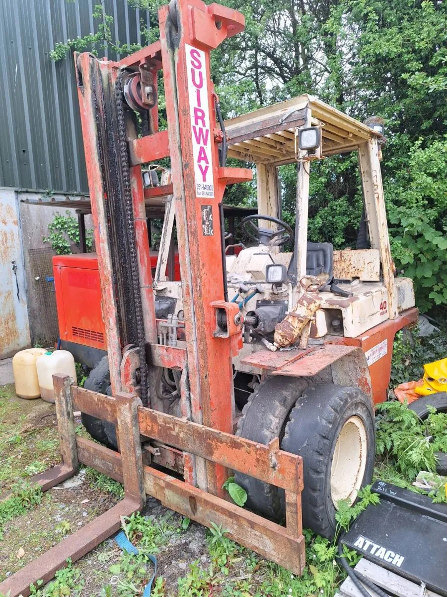Nissan 4tonne forklift - Image 1