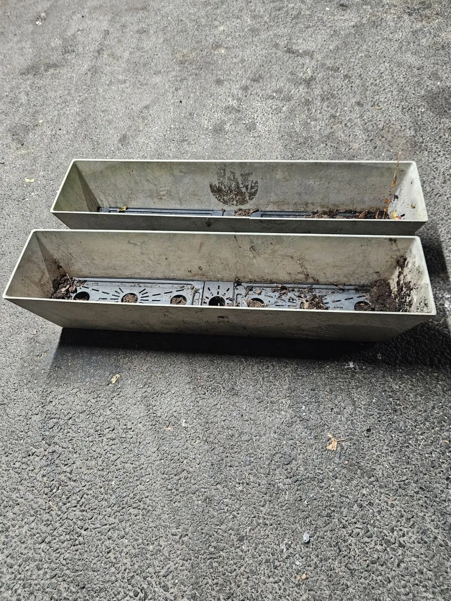 Flower Pots - Image 1