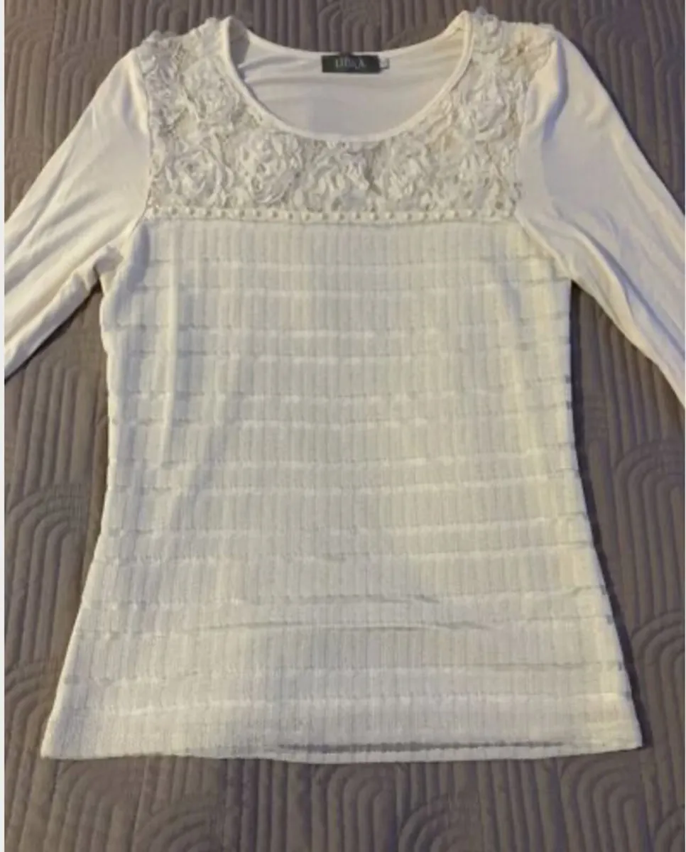 Libra top - Image 1