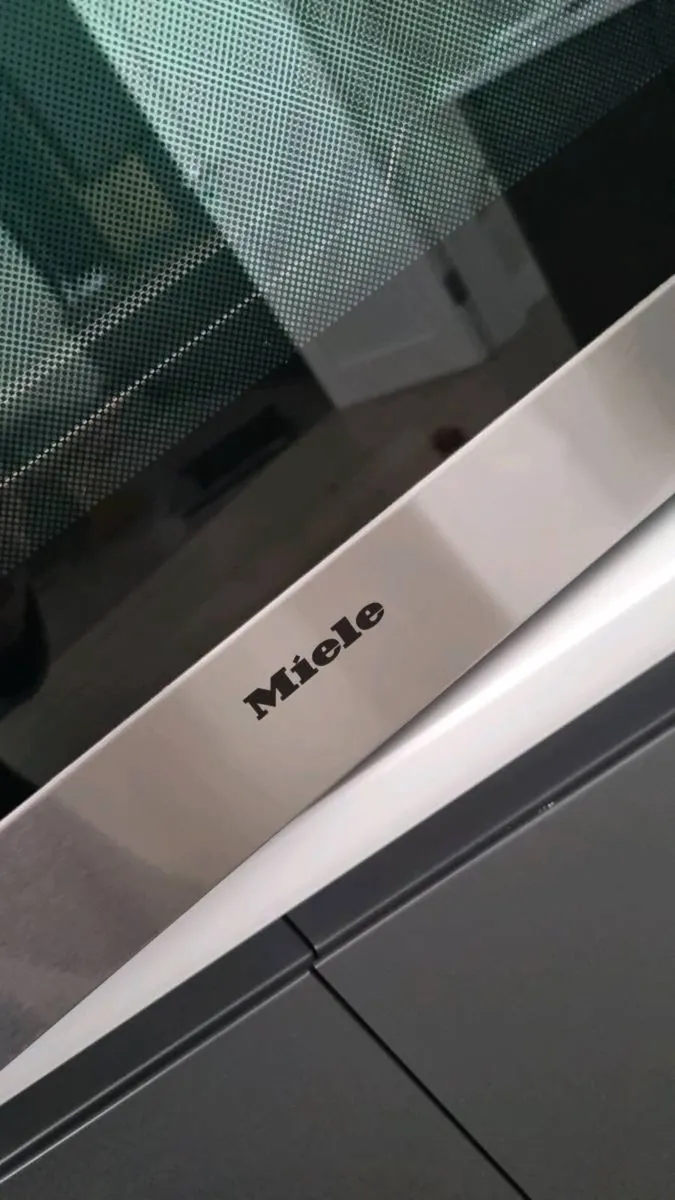 Miele Built-In Oven - Image 2