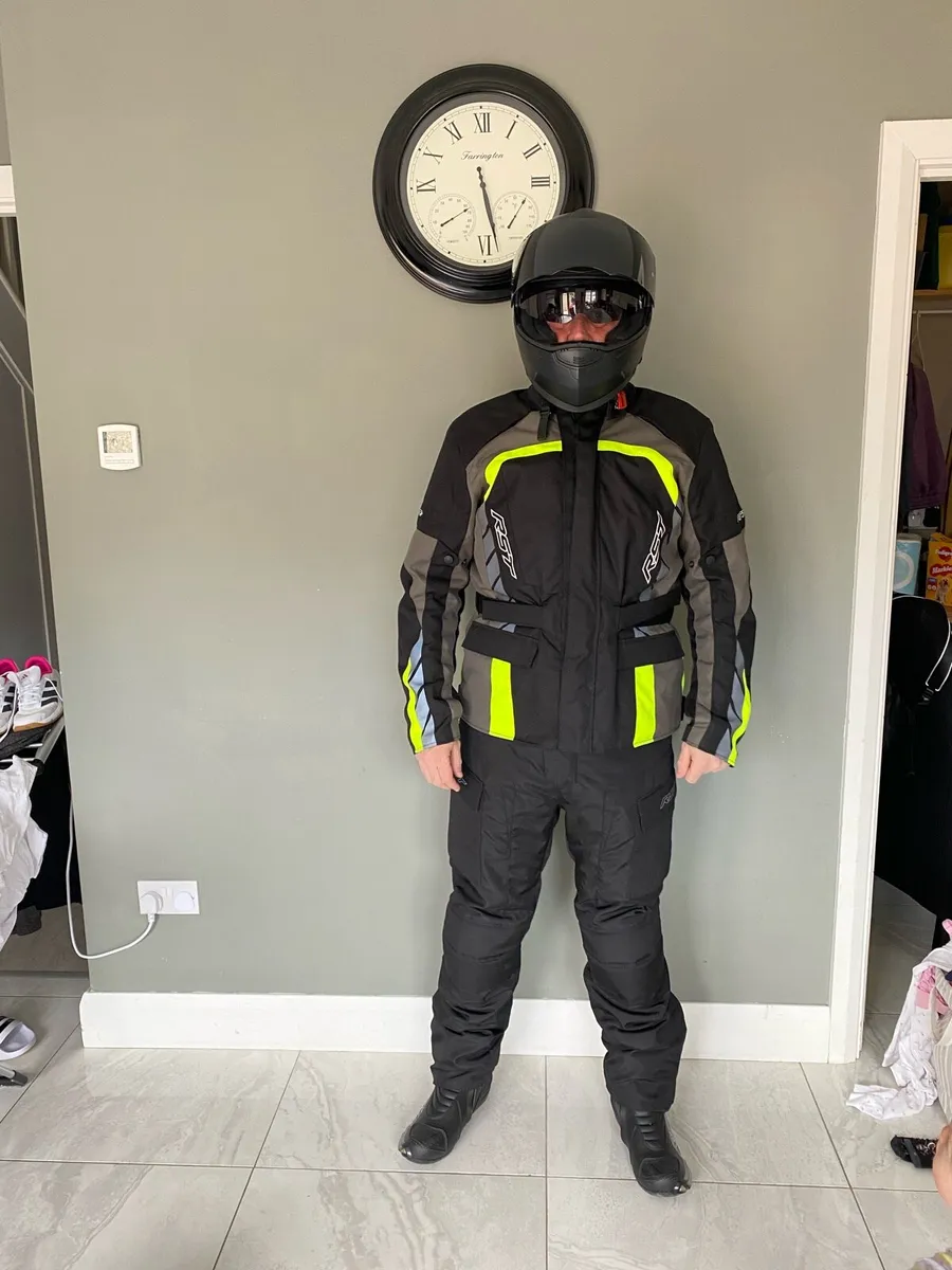 Rst motorbike gear - Image 1