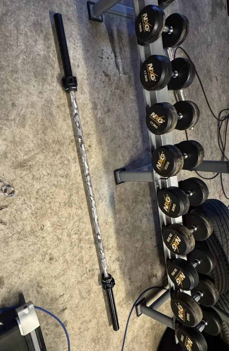 Primal 150kg Bumper plate set and barbell - Image 3