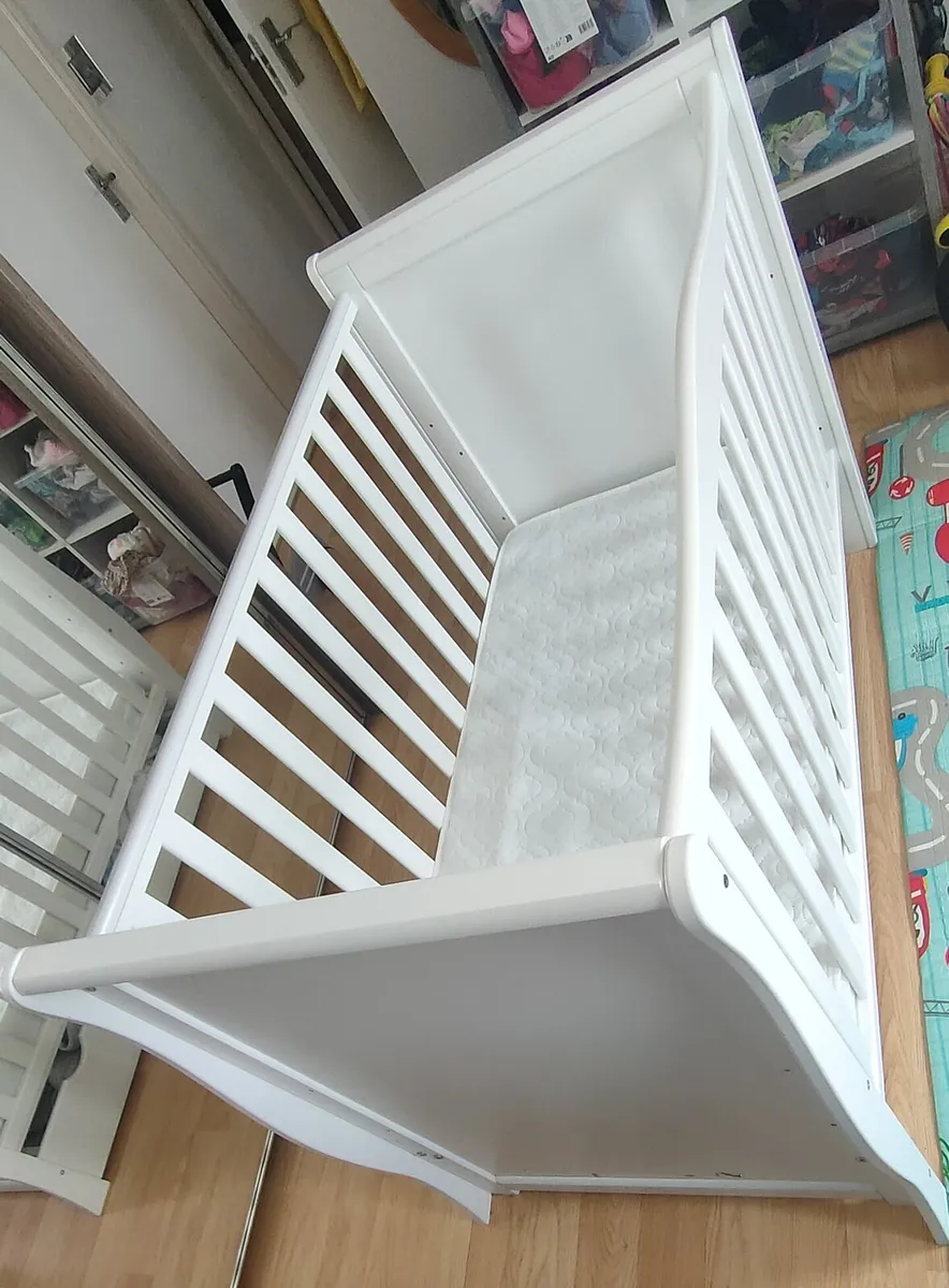 Baby Cot - Image 4