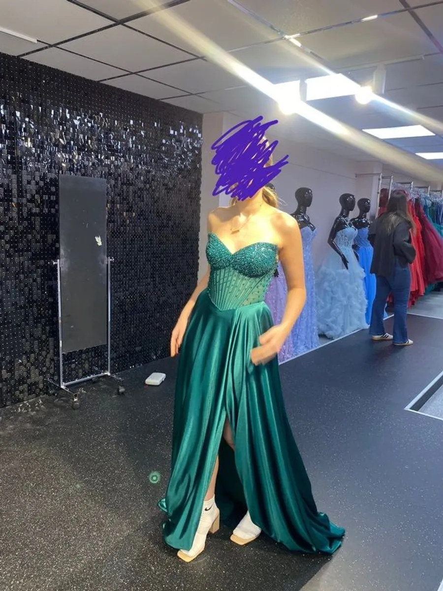 TY ball/ debs dress - Image 3