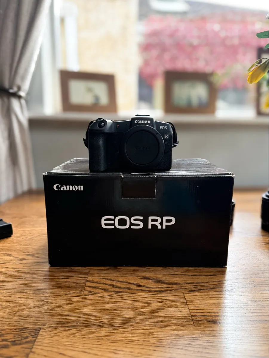 Canon Eos R + 16mm + 35mm + Bag - Image 1