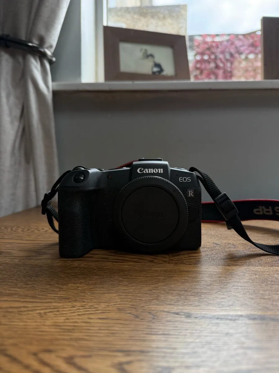 Canon Eos R + 16mm + 35mm + Bag - Image 3