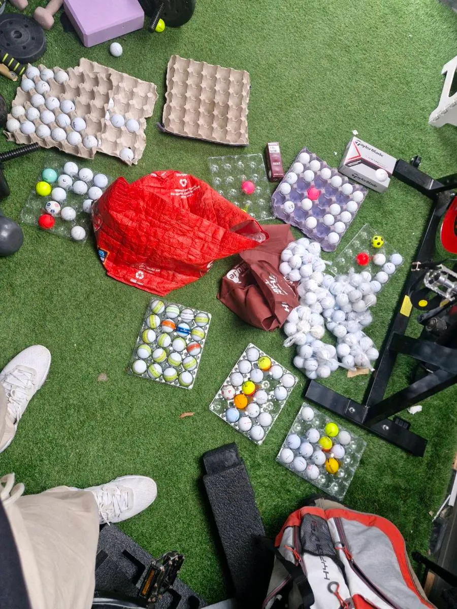 Golf Balls - Image 3