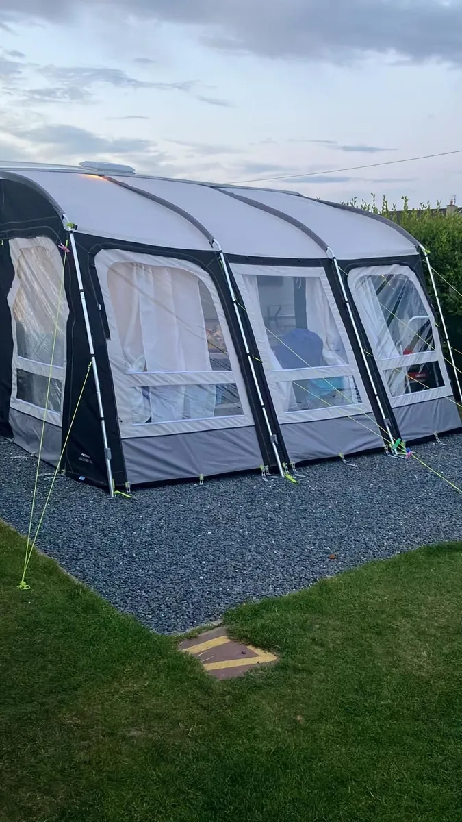 Caravan - Image 2
