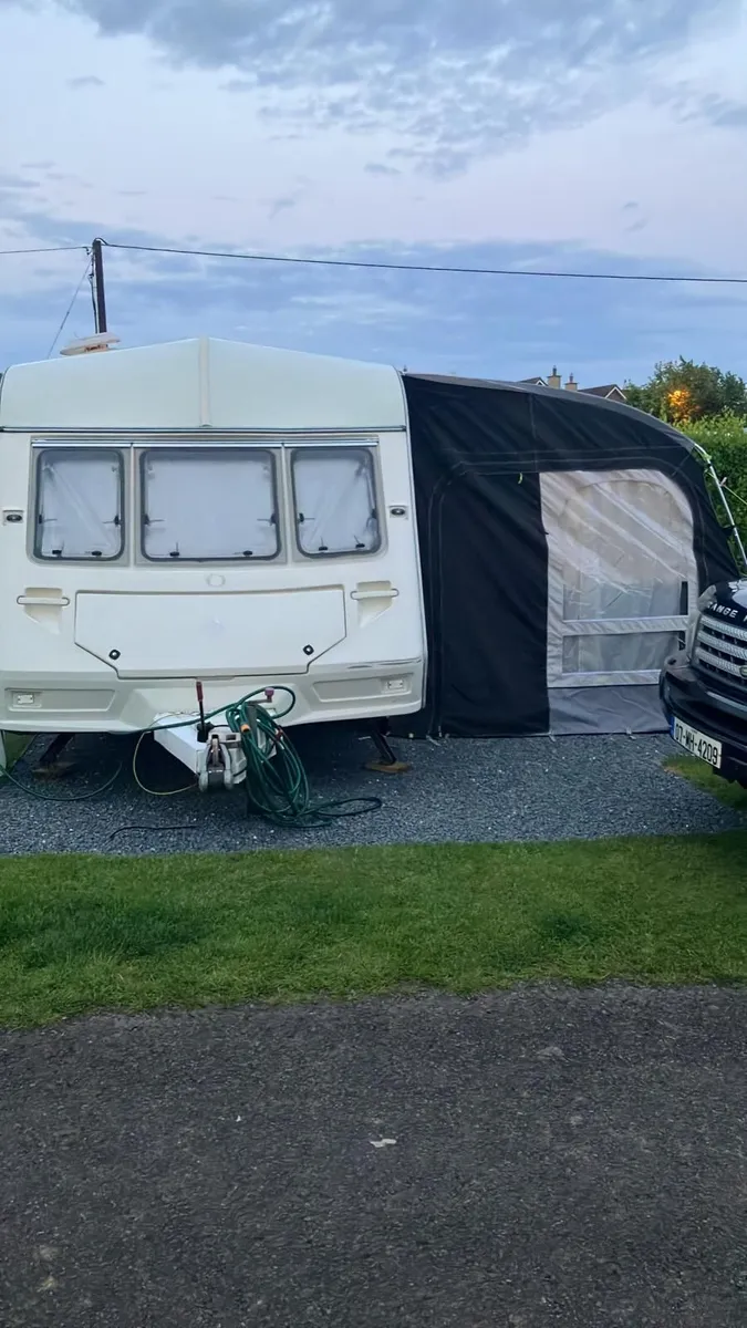 Caravan - Image 1