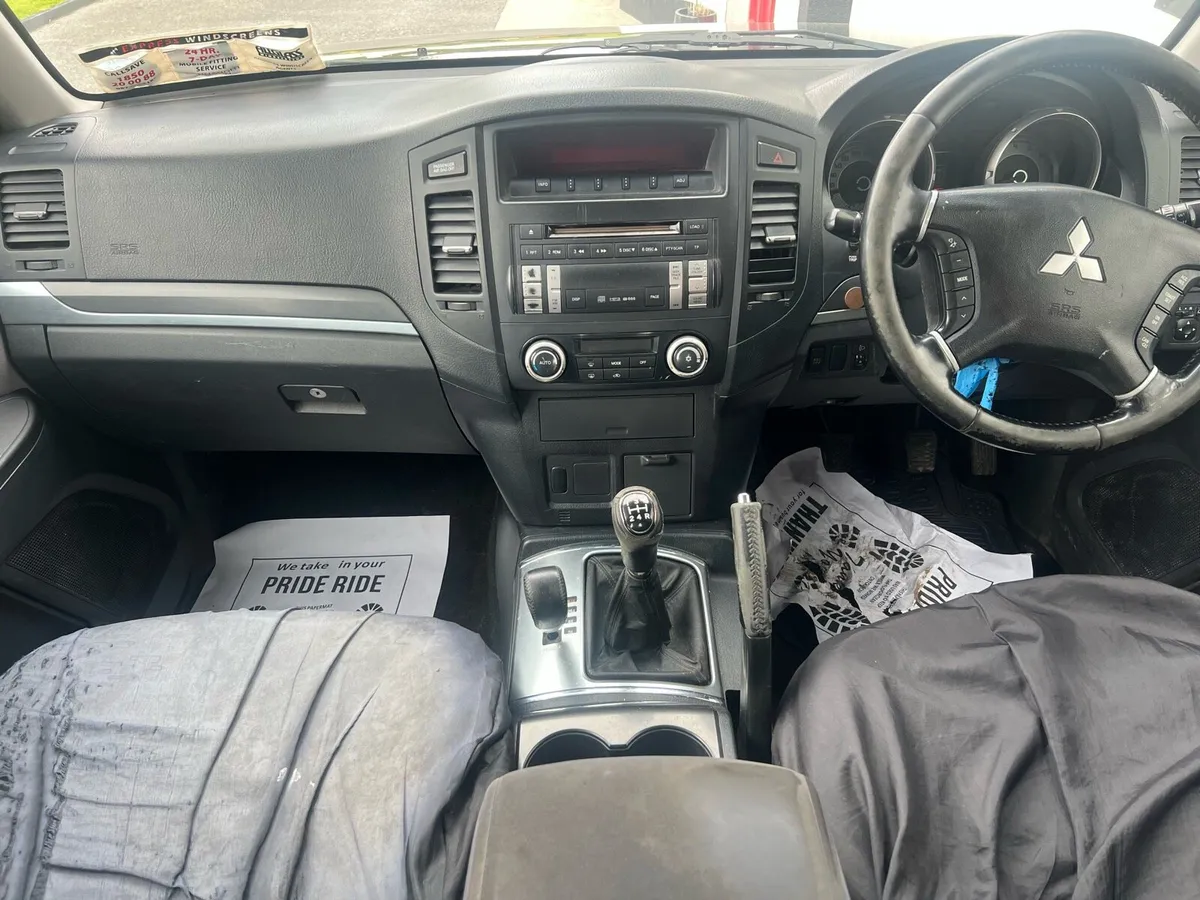 2008 Mitsubishi pajero - Image 3