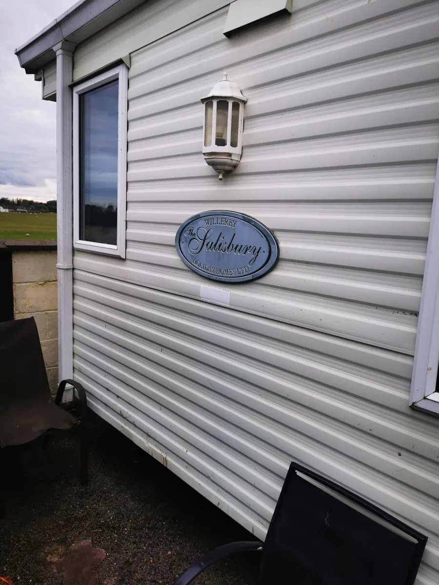 Mobile home - Image 1