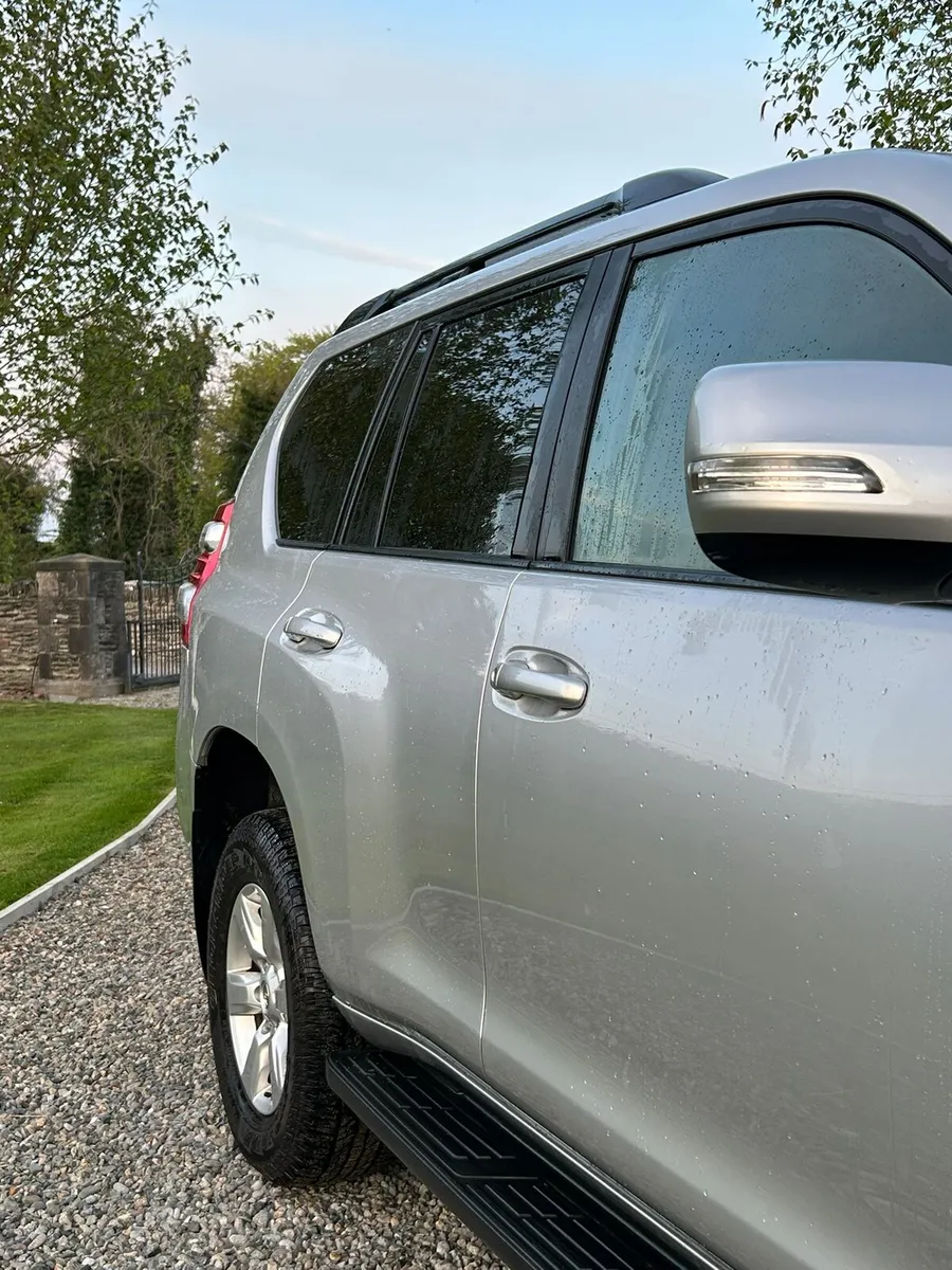 Toyota landcruiser - Image 4