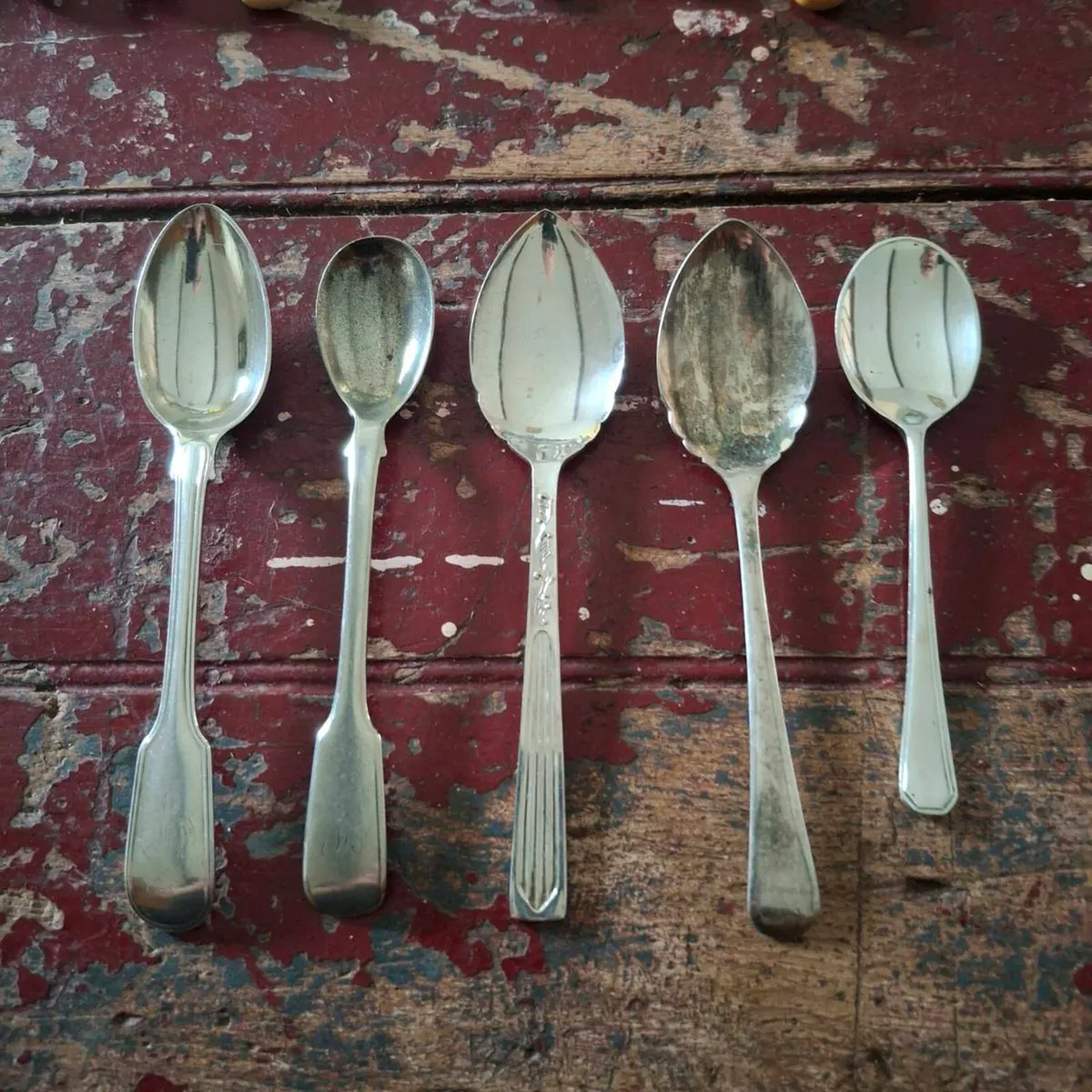 21 Piece Vintage & Antique Cutlery - Image 4