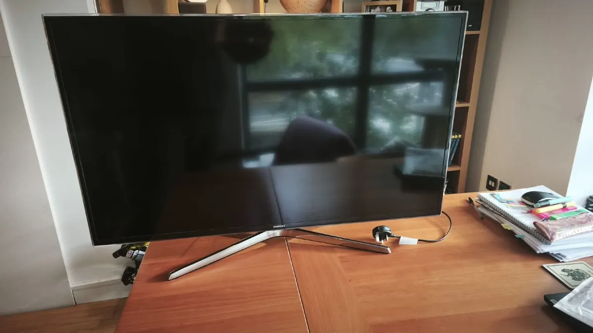 TV - Image 1