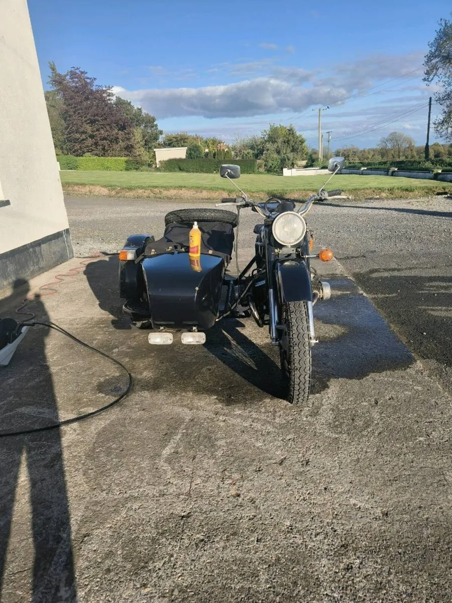 Motor bike and sidecar - Image 2