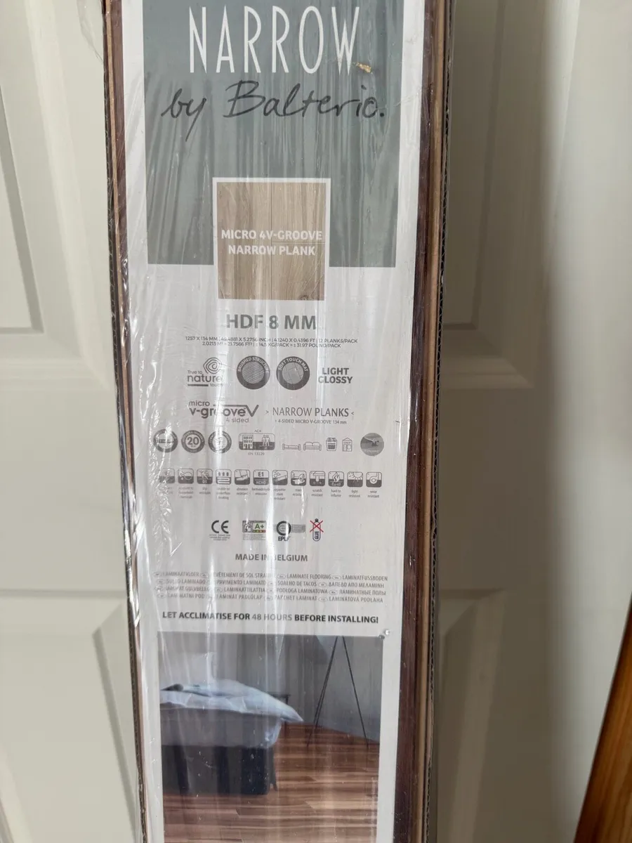 Laminate flooring - Image 1