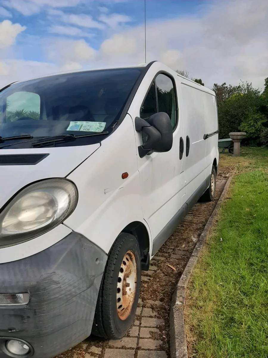 Van - Image 4