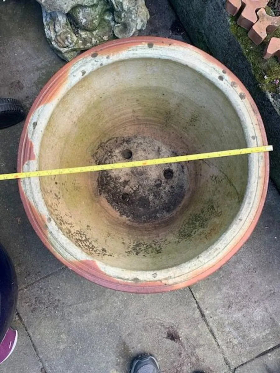 Medium size Ceramic Pot - Image 2
