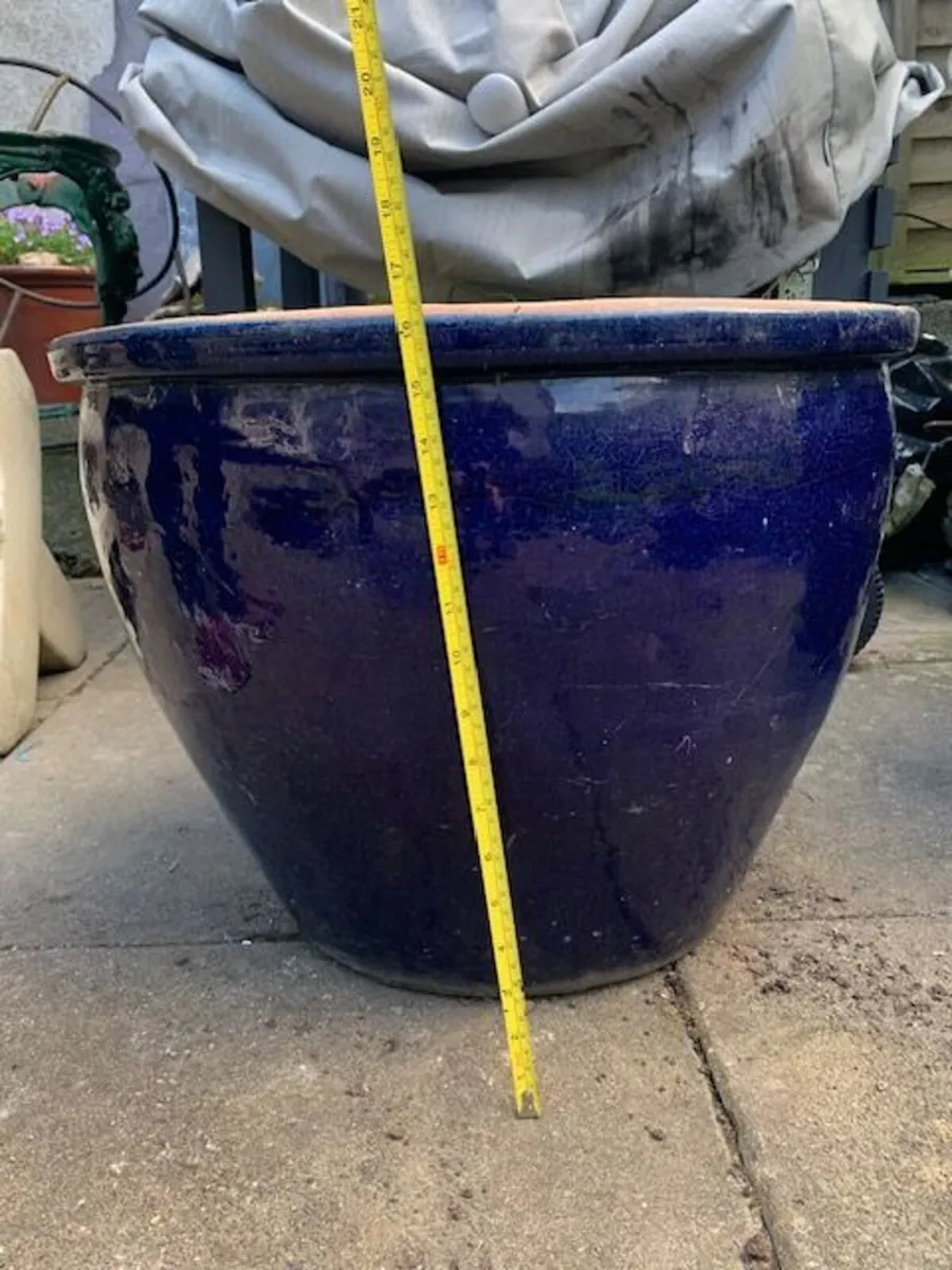 Medium size Ceramic Pot - Image 3