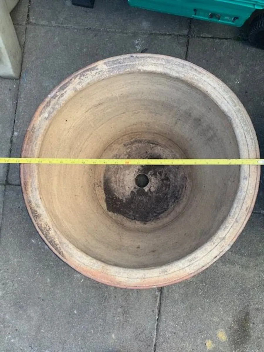 Medium size Ceramic Pot - Image 4