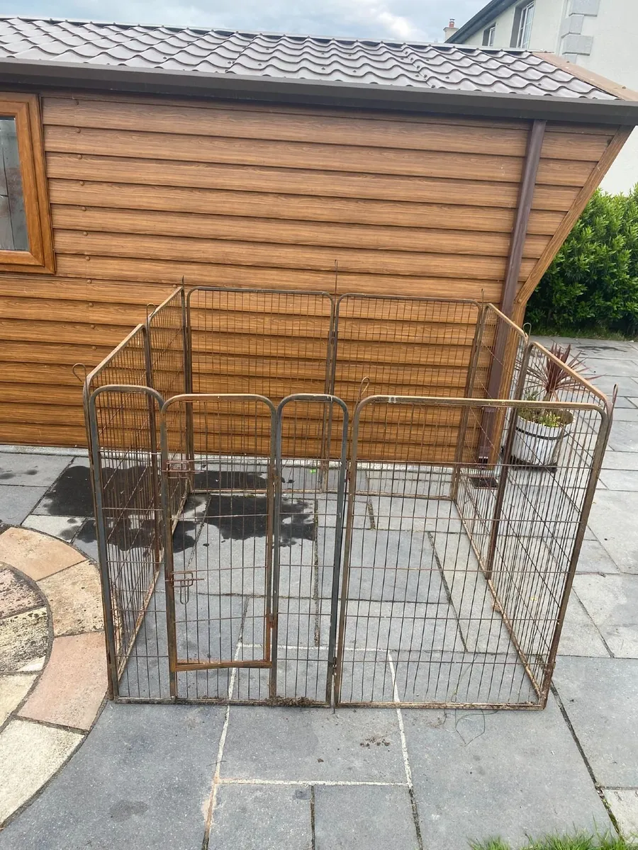 Animal enclosure - Image 2