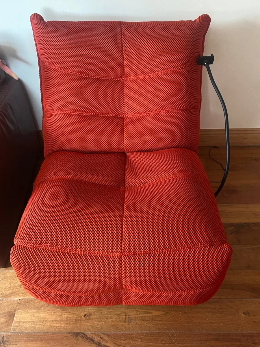 Recliner Gaming Chair - Image 4