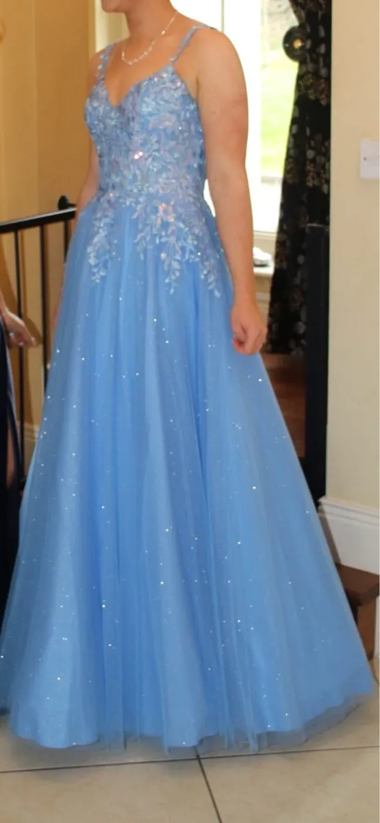 Debs dress - Image 3