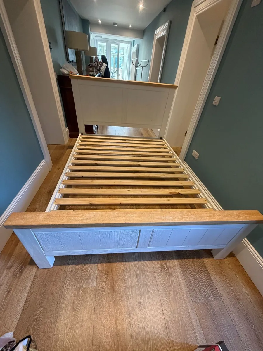 Wooden bed (King Size) - Image 3