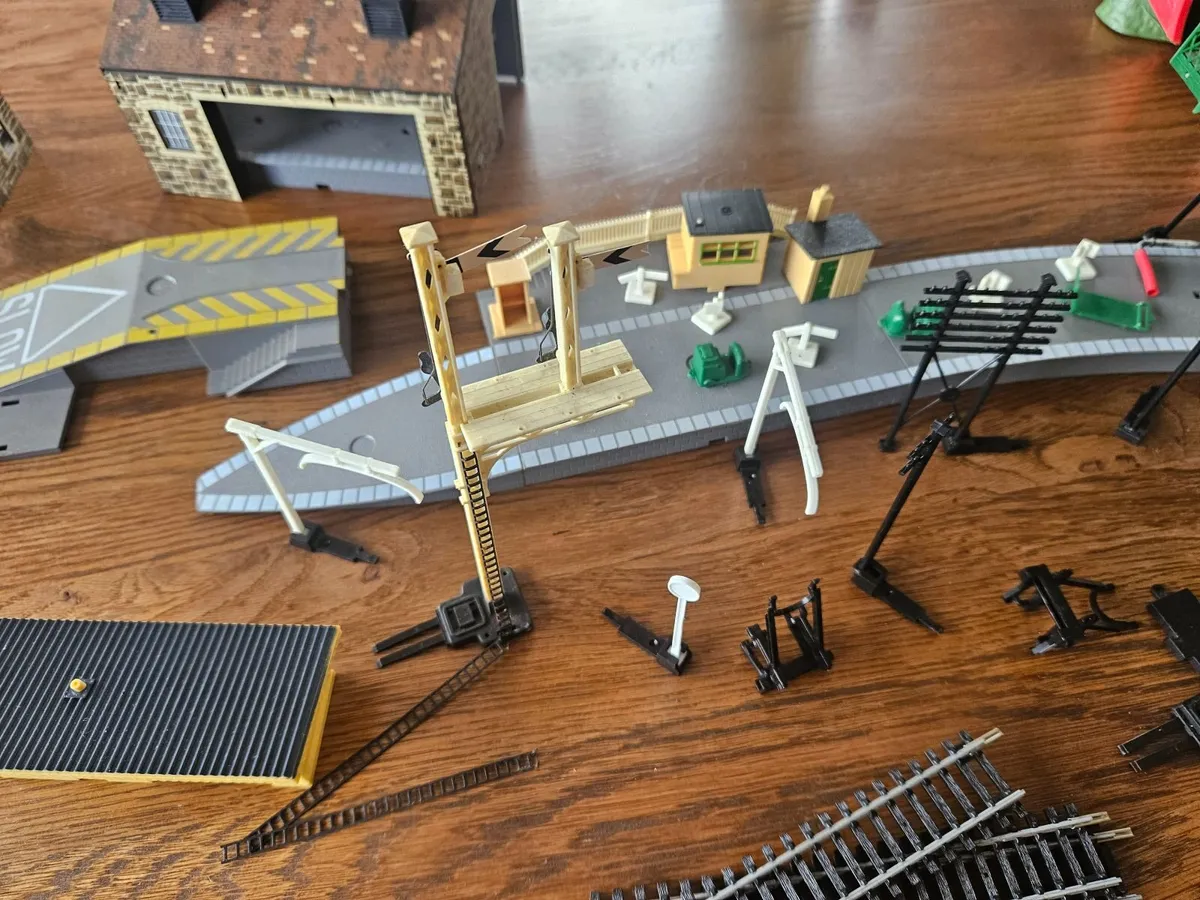 Hornby Trains and Accessories - Image 1