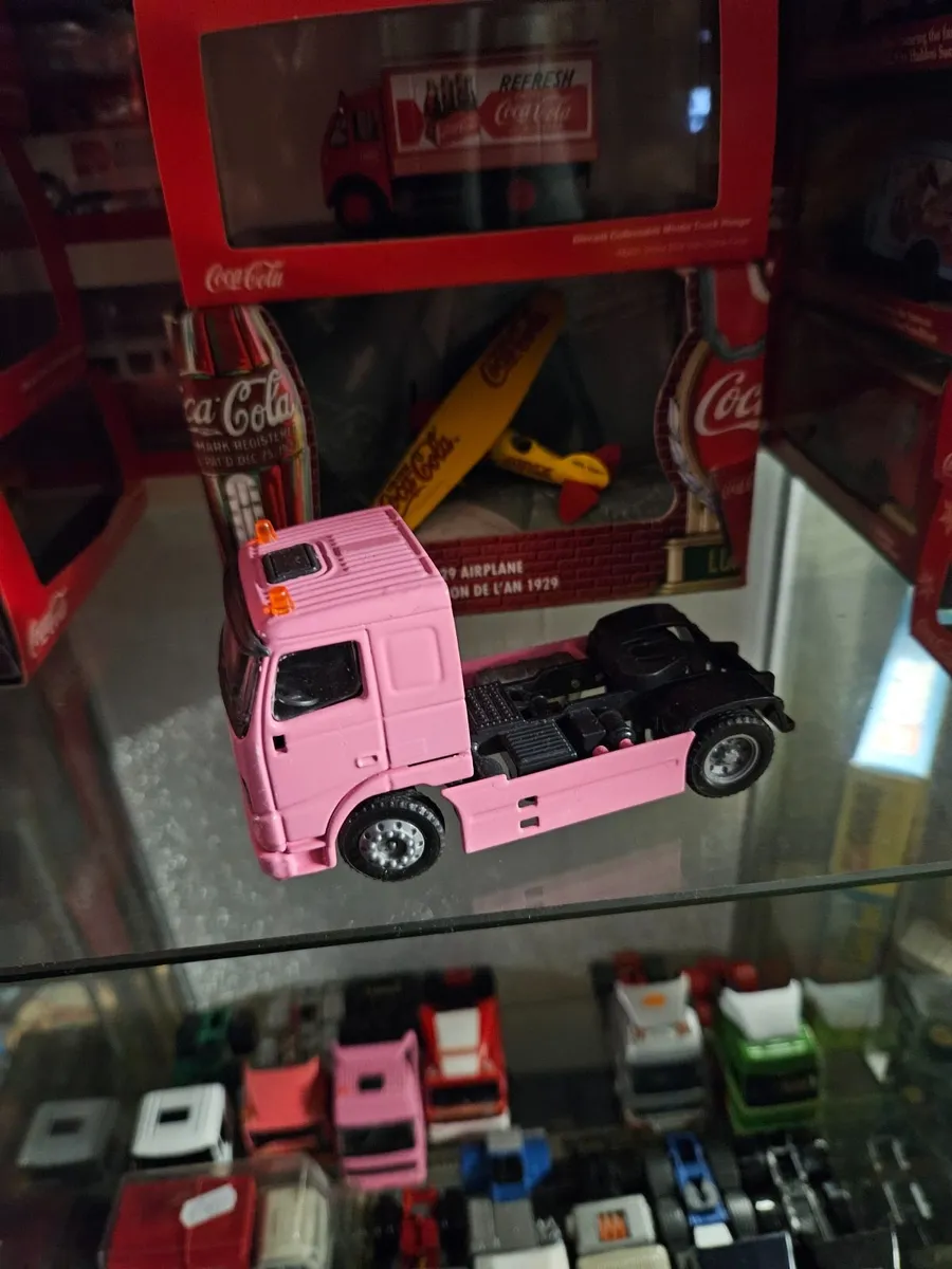 Corgi Joal Volvo Tractor Unit - Image 1