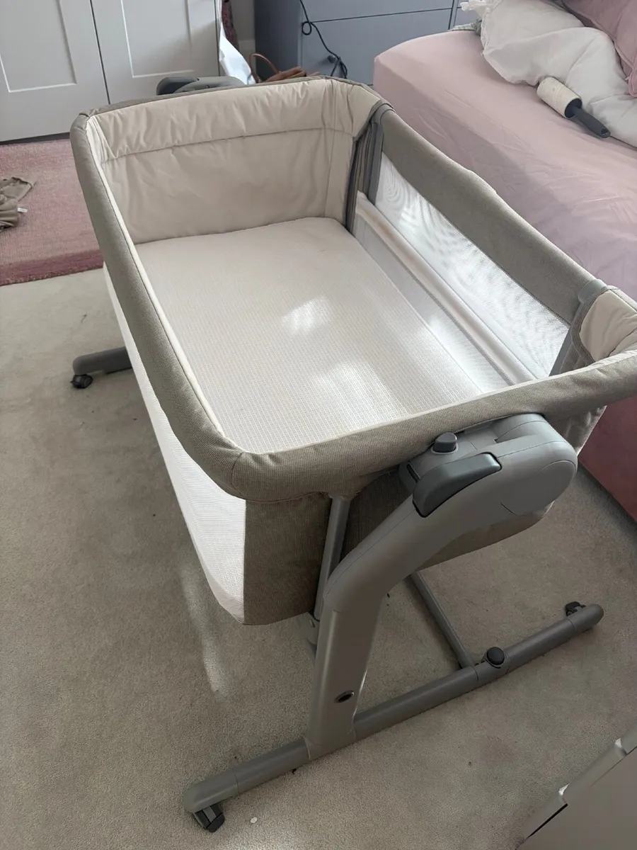 Baby cot - Image 4