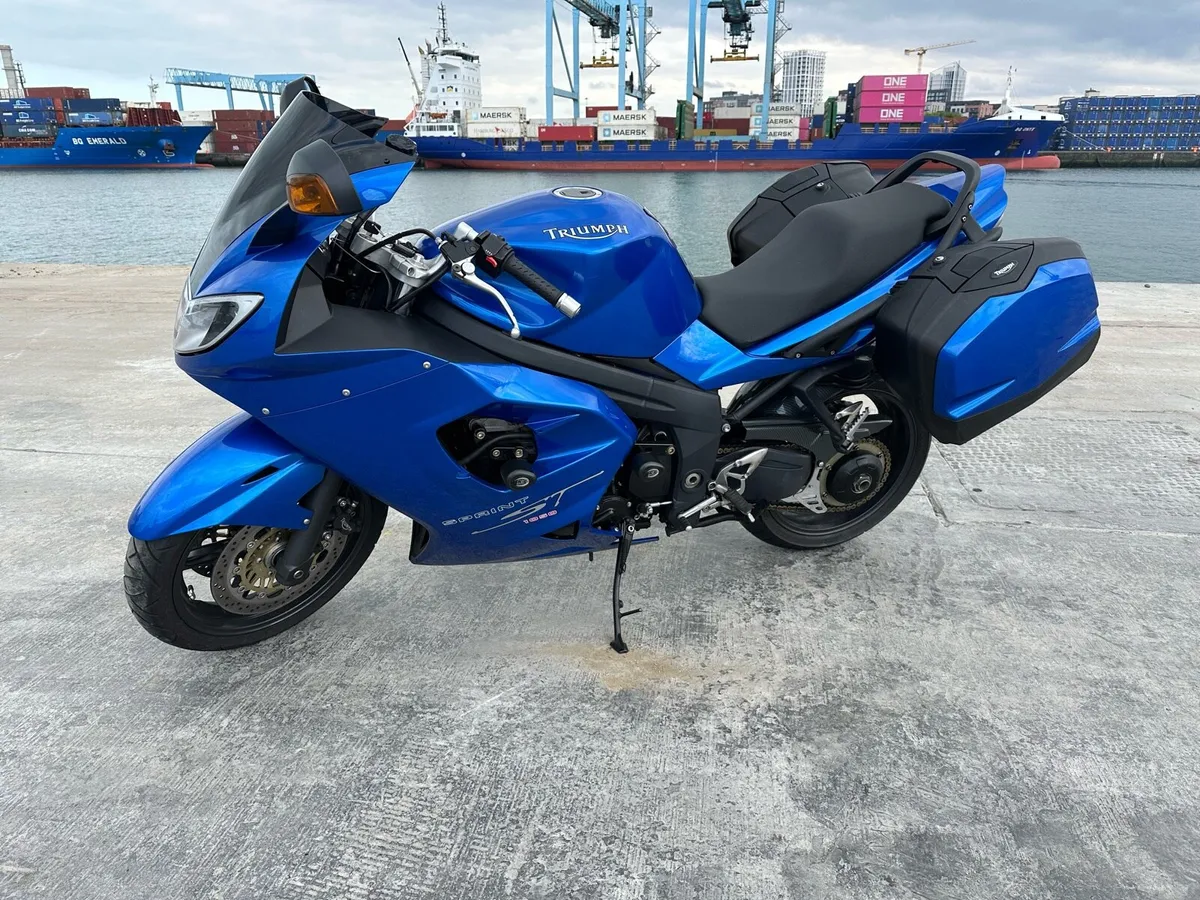 Triumph Sprint ST 1050 - Image 4