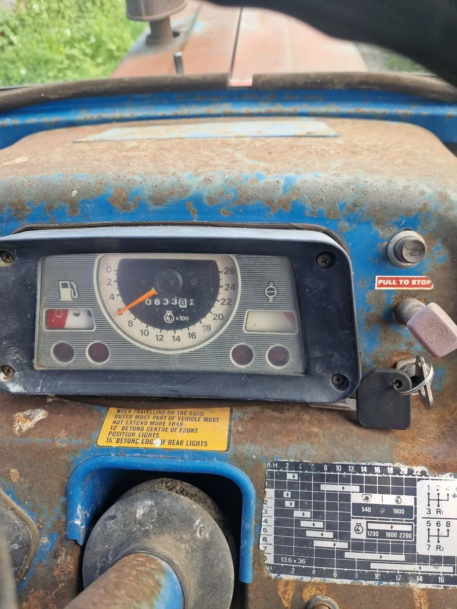 Ford 4600 - Image 2