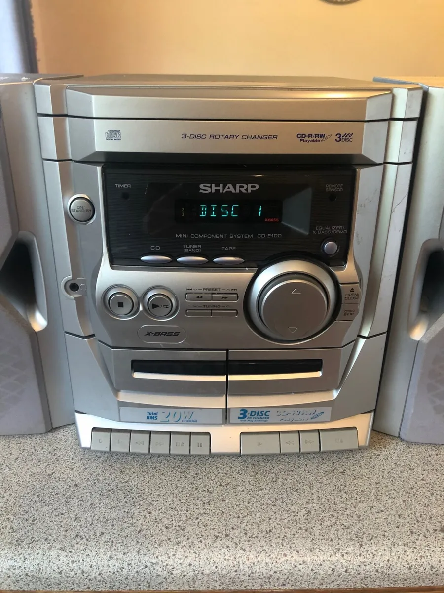 Sharp 3 Disc mini component system - Image 3