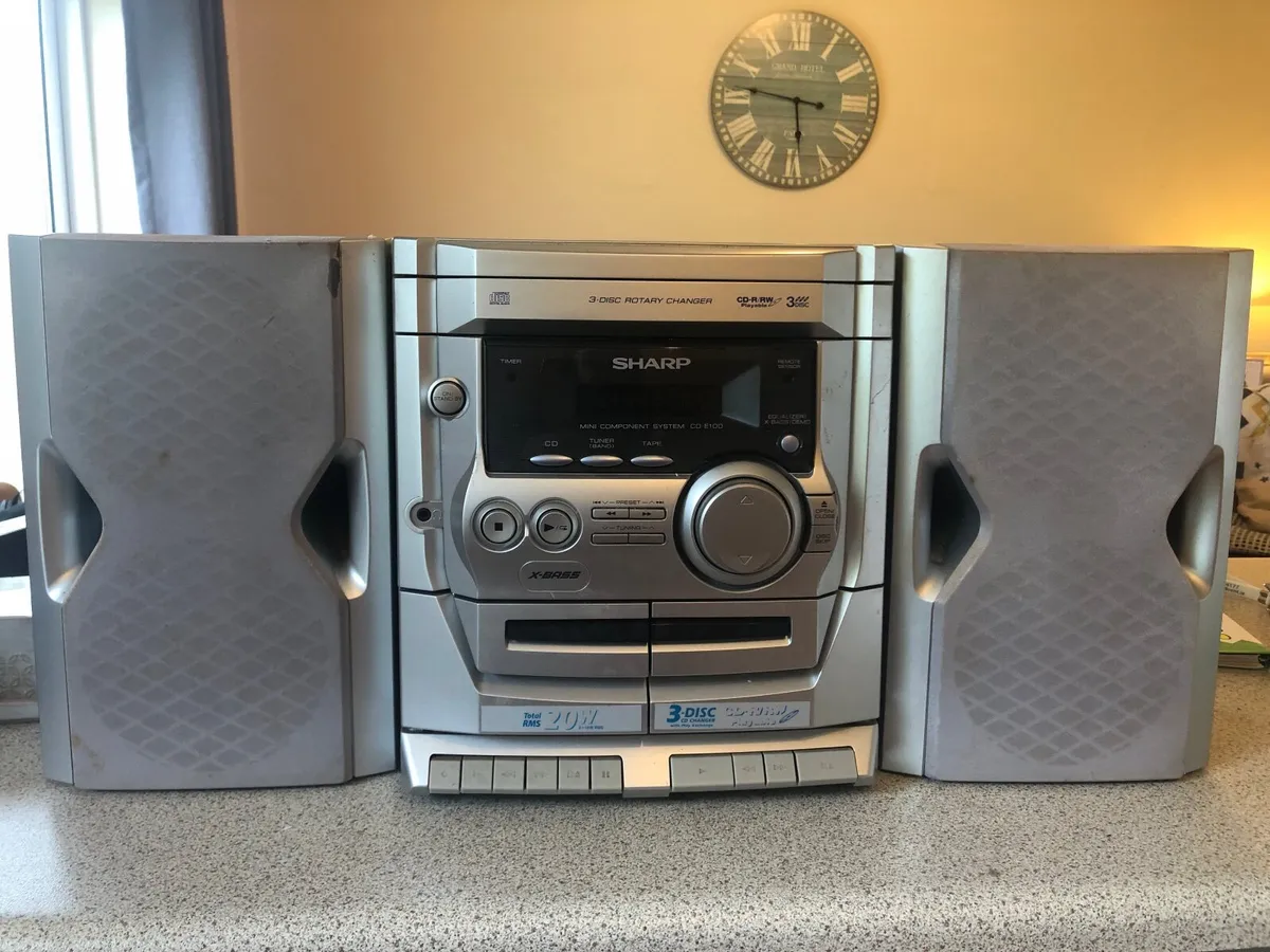 Sharp 3 Disc mini component system - Image 1