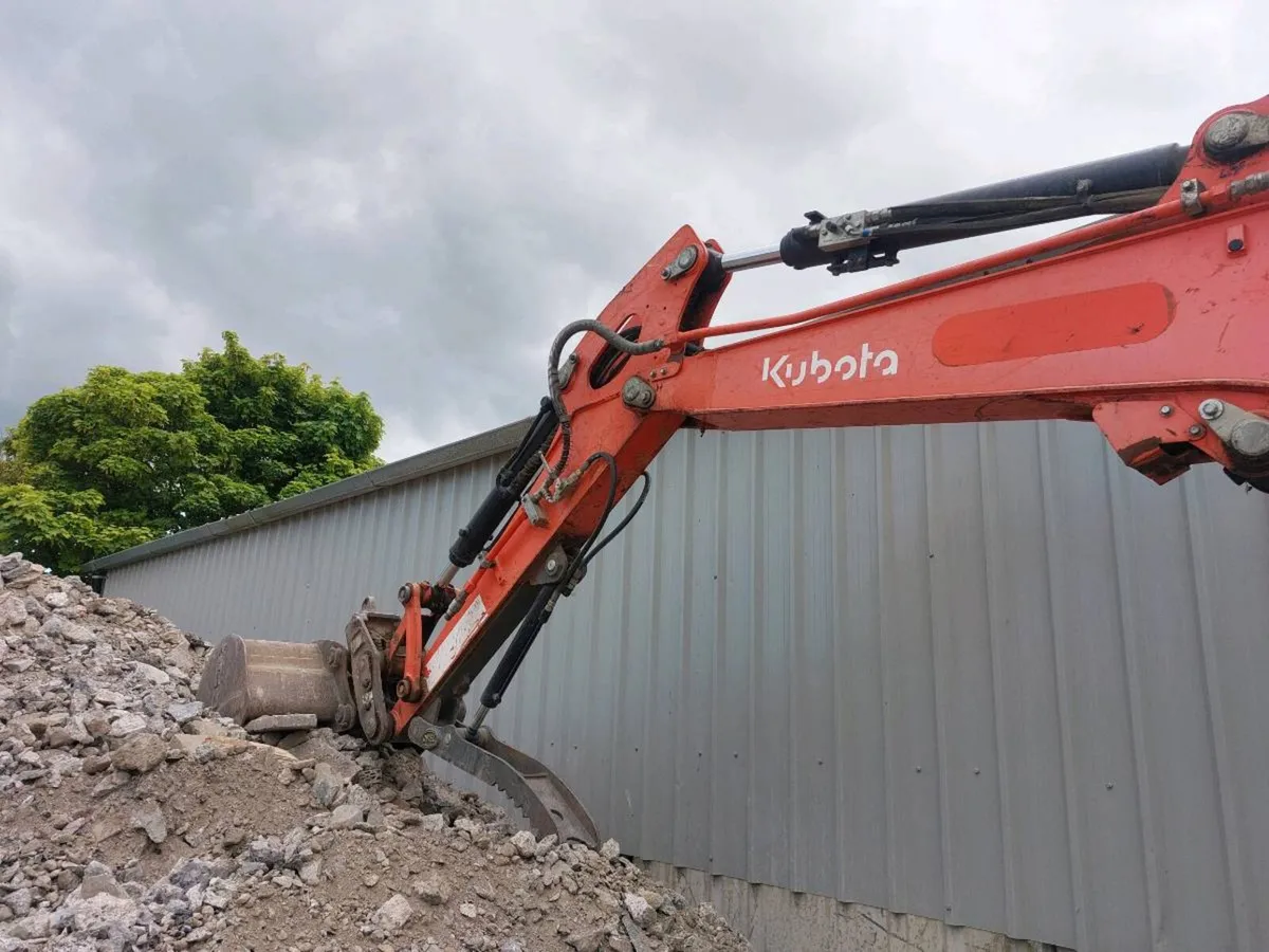 Kubota u55-4 and u27-4 mini digger - Image 3
