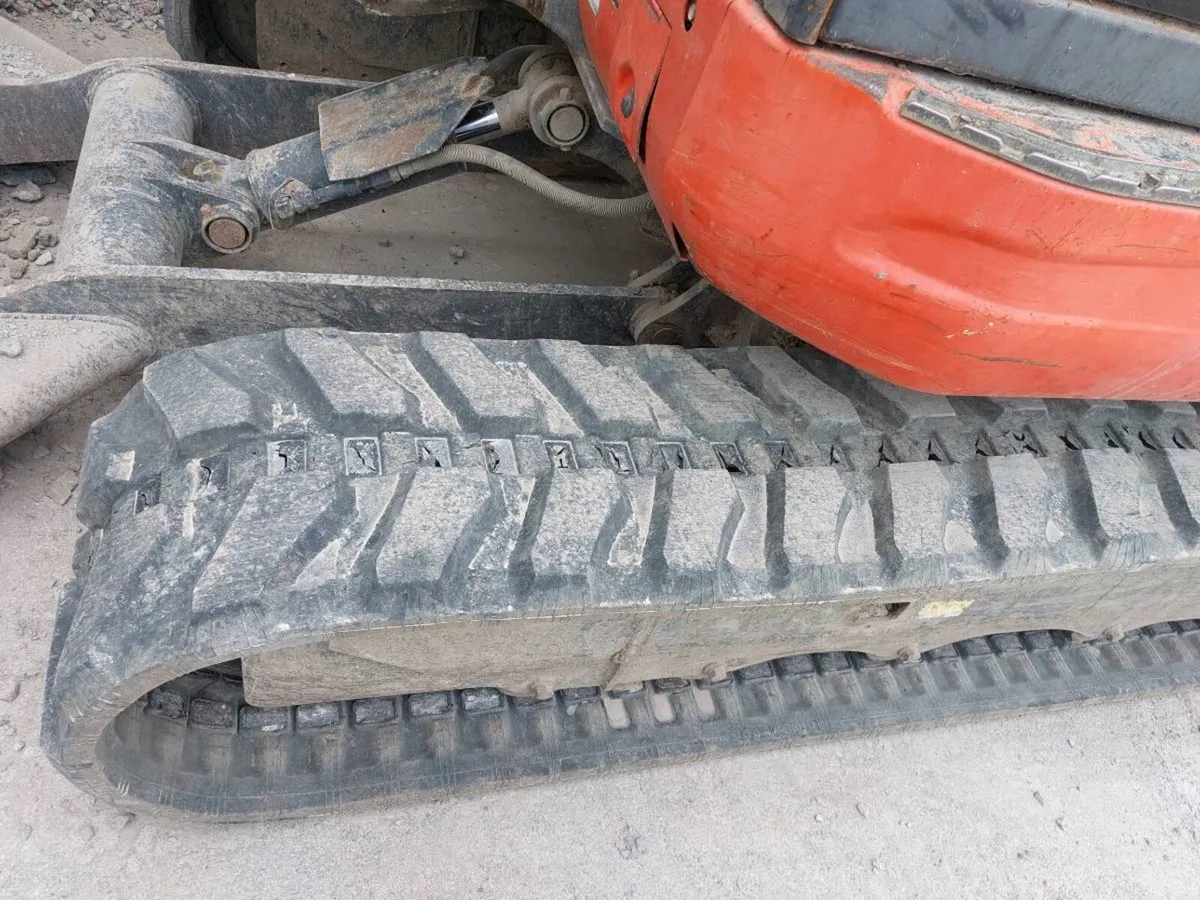 Kubota u55-4 and u27-4 mini digger - Image 2