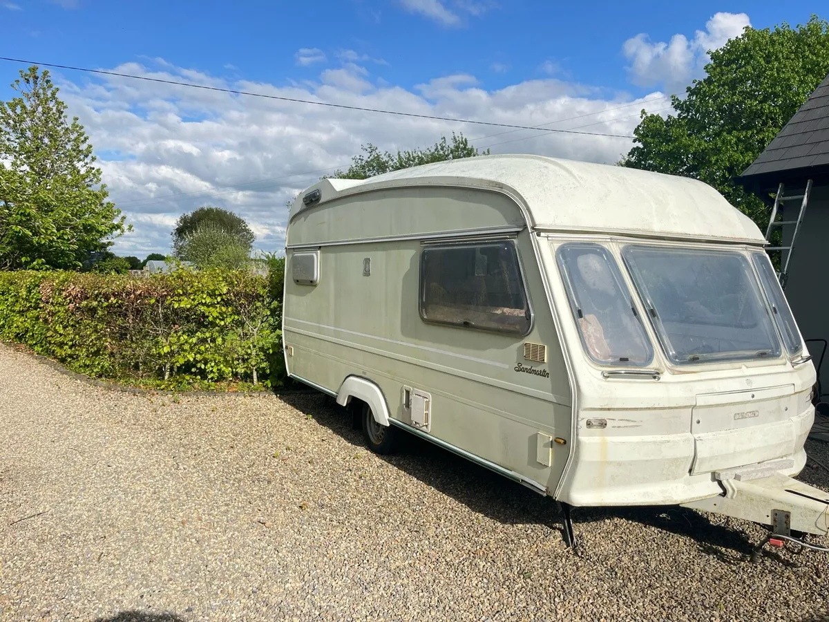 Caravan - Image 2
