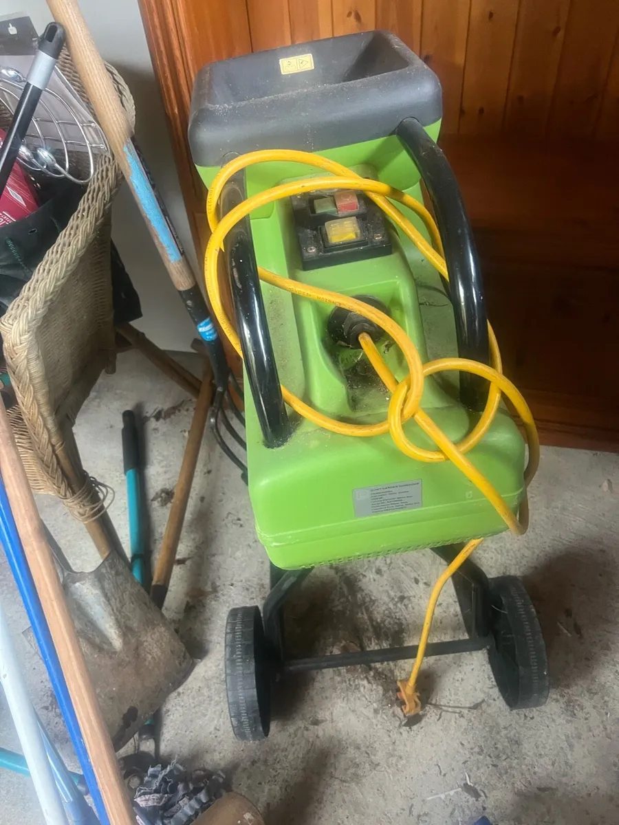 Garden chipper - Image 1