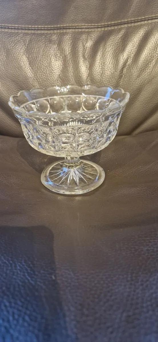 Raised Glass Decorative Serving bowl