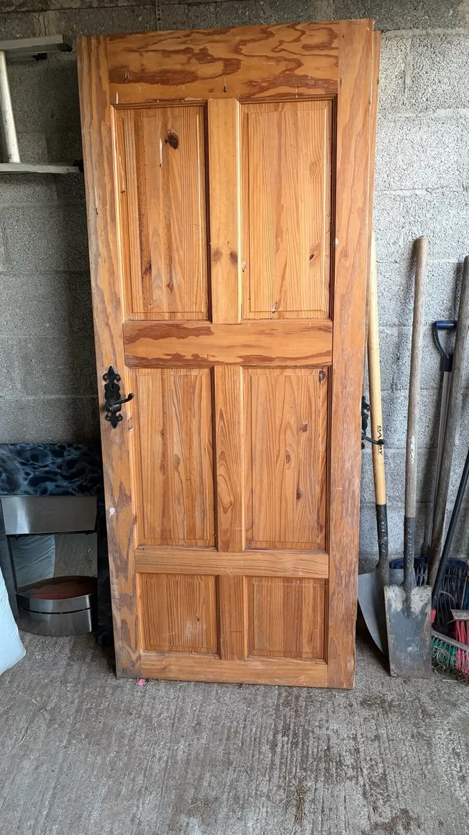4 solid pine doors - Image 2
